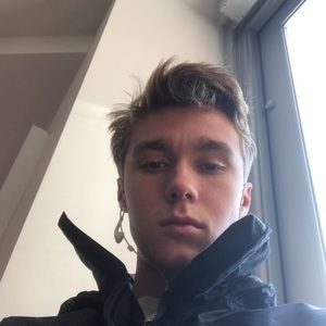 Meet your Posher, Leif